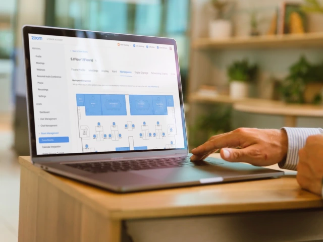 Quản lý dễ dàng qua web
